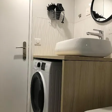 Apartment F2 Equipe, 15mn De Paris, Parking, Climatisation